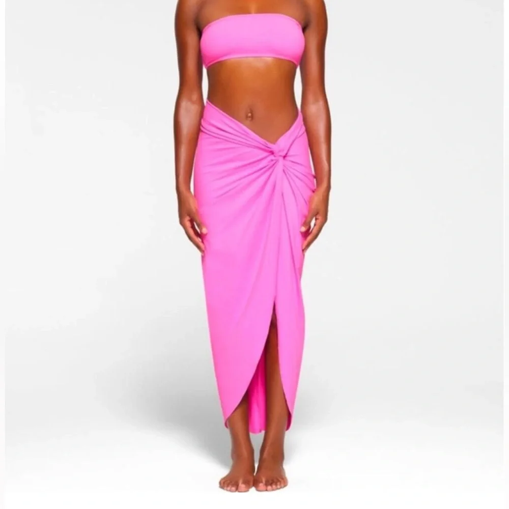 Skims Signature Swim Sarong Skirt and swim suit NWT